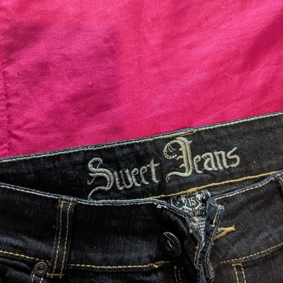Jeans - Picture 3 of 3